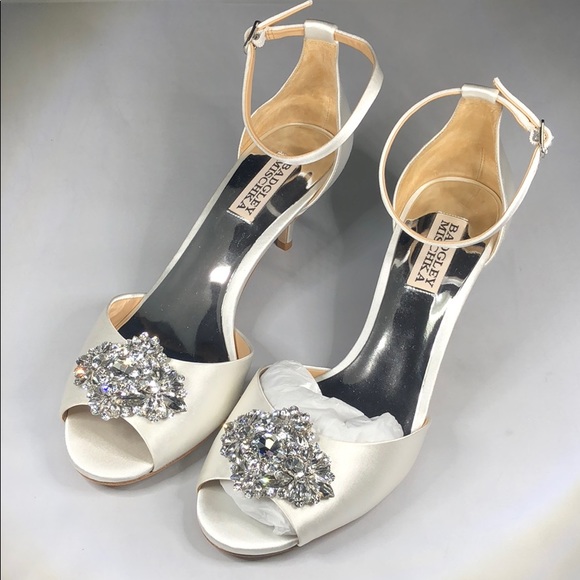 Badgley Mischka Shoes - (p258) Badgley Mischka Sandals, White , 7.5 US